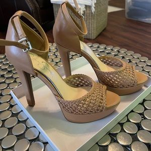 Jessica Simpson heels